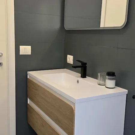 Roberta Vatican Flat * Roma