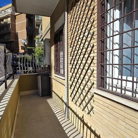 Roberta Vatican Flat Řím